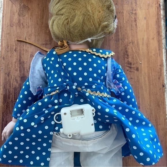 VTG Auth Talking Mrs Beasley  DOLL RARE! Collectible Family Affair Ladd 2000 - Picture 12 of 12